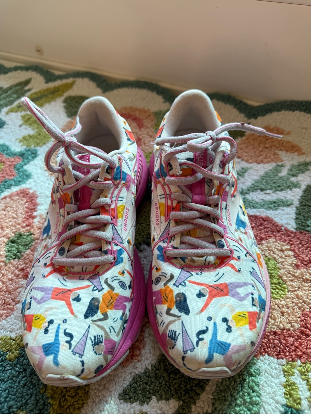 Brooks Adrenaline GTS 21 Unity Running Shoes Pink Print Women's 7 B - Picture 1 of 15